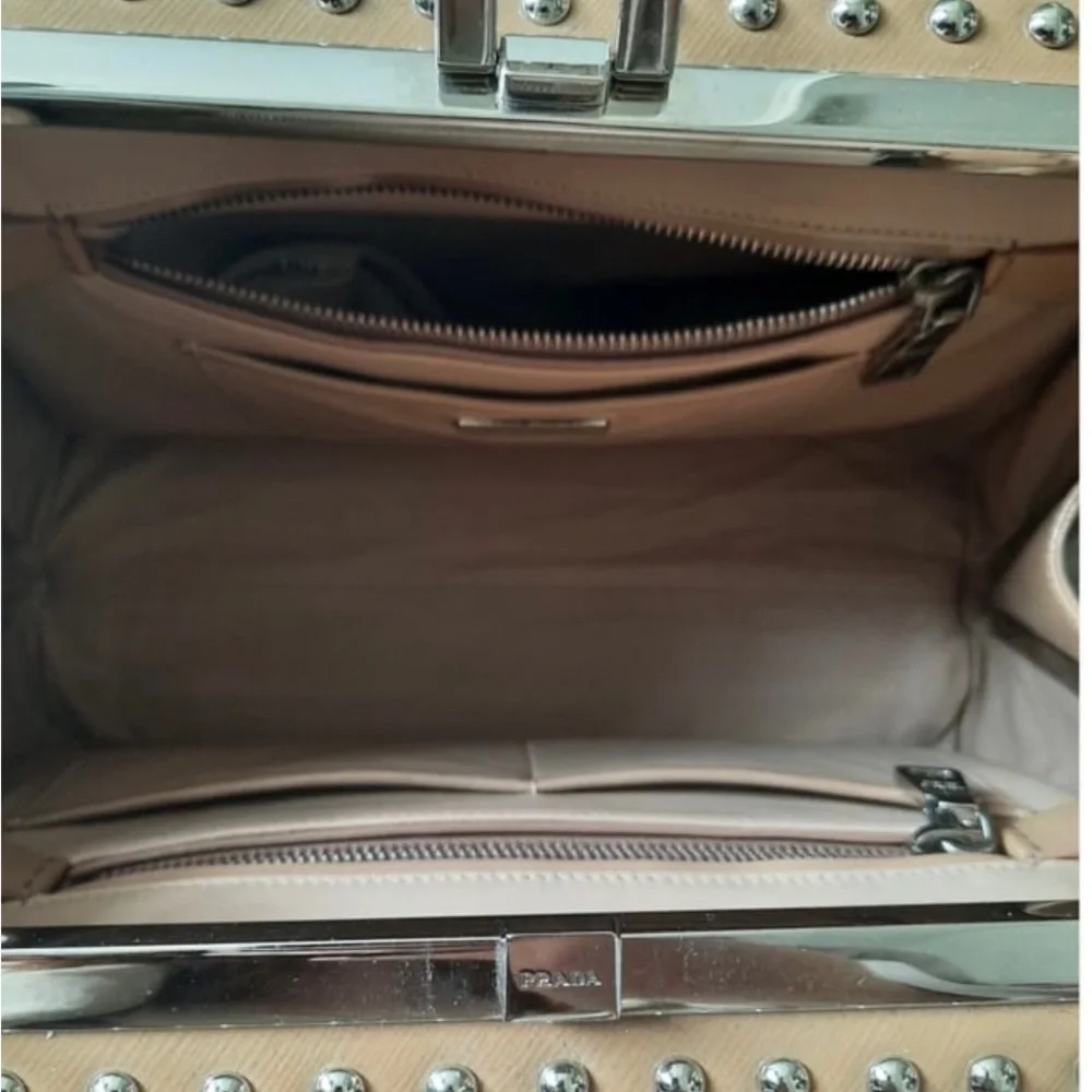 Prada Lux Saffiano bag 🚩PRICE FIRM - Picture 5 of 14